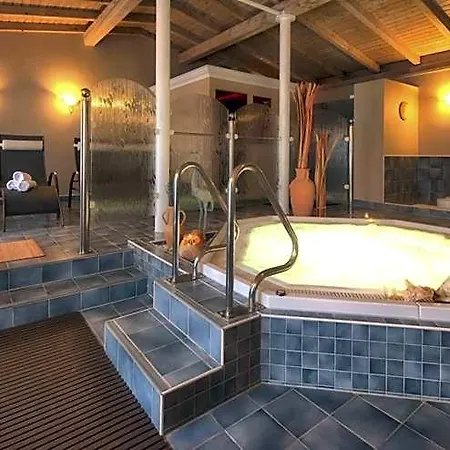 Отель Genusshotel 