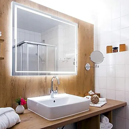 Отель Genusshotel 